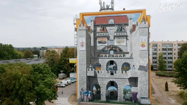Filmszene: gestaltete Hausfassade von 360art in Mühlhausen